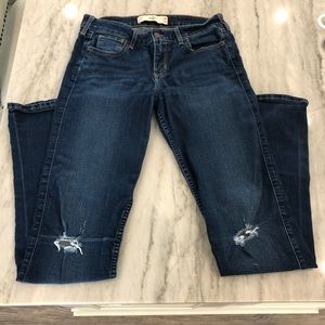 Hollister jeans size 7 regular